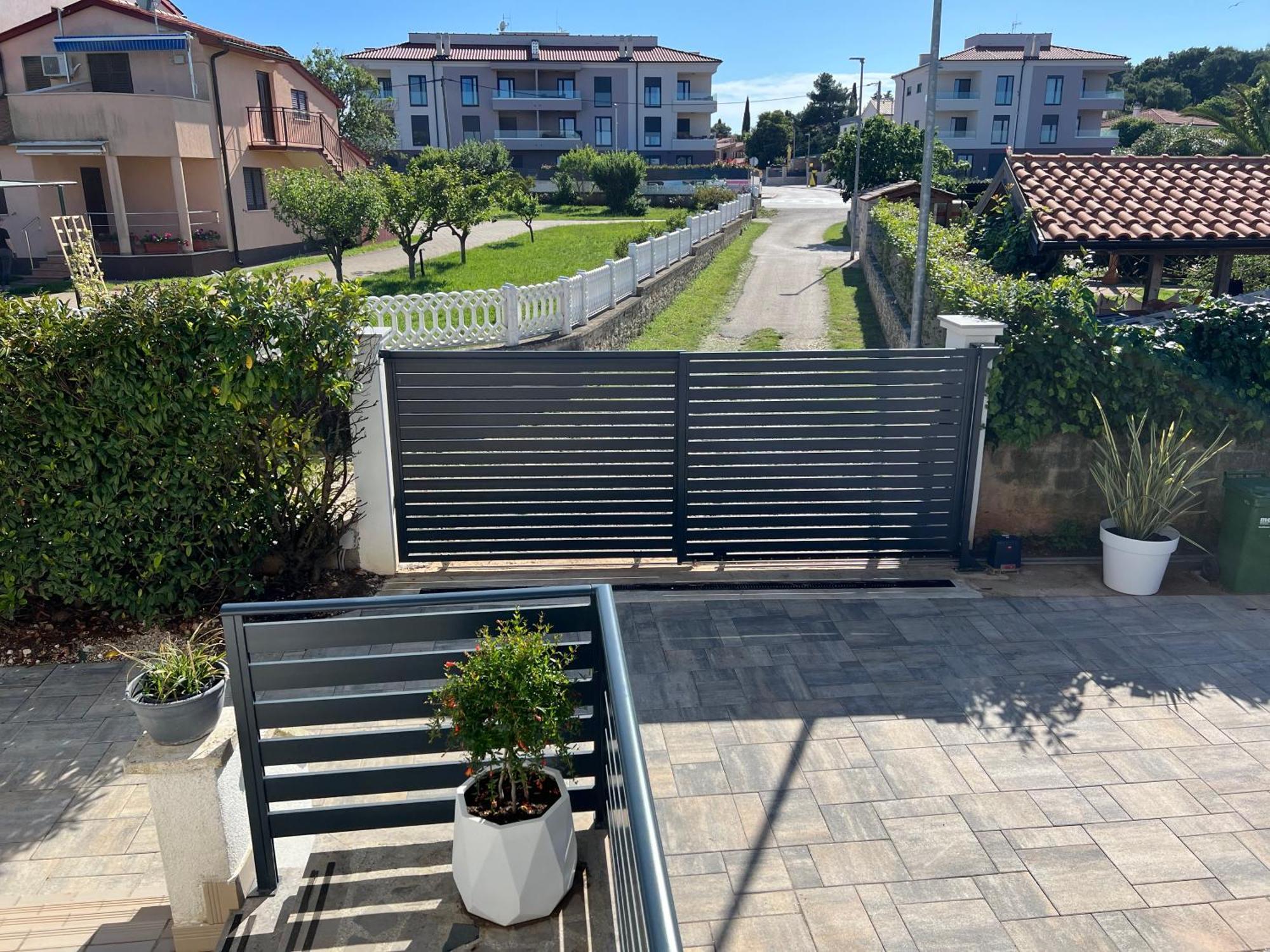 Apartmani Gemma Premantura Buitenkant foto
